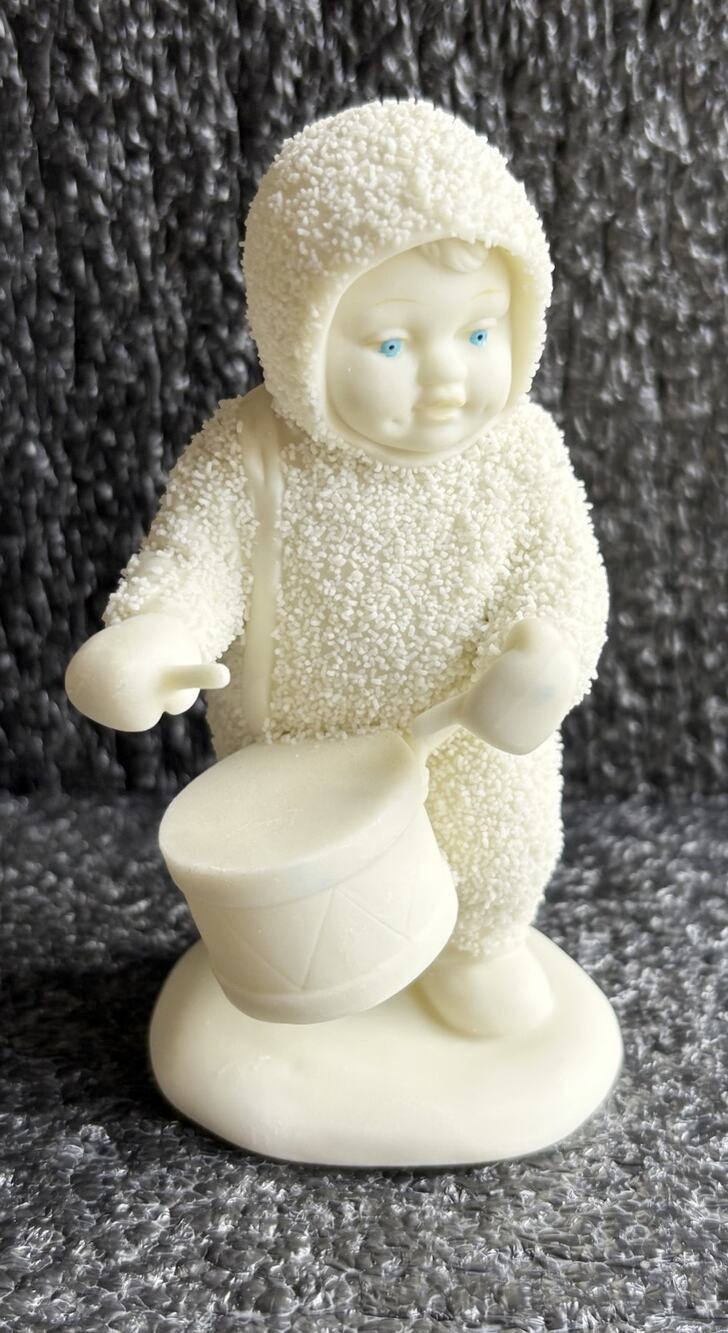 Dept 56 Snowbabies Shall I Play for You Figurine Retired B5